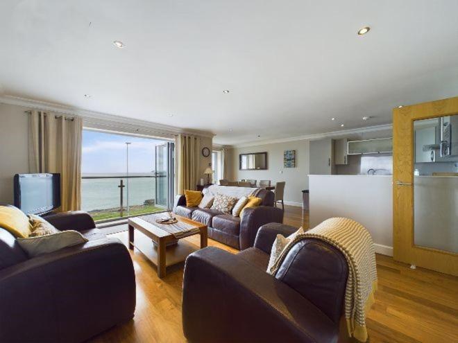 Cosy 3 Bedroom Apartment In Central Portrush With Sea Views Exterior foto